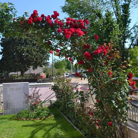 Baldi -apartmani Danny Daire Tar-Vabriga